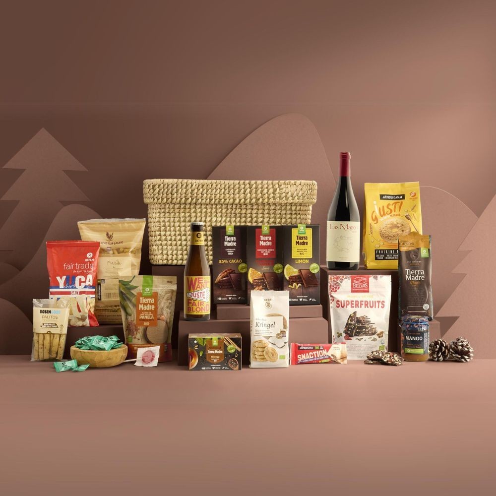 LOTE CESTA ALIMENTACIÓN NAVIDAD SUPREME I TIERRA MADRE OXFAM INTERMÓN