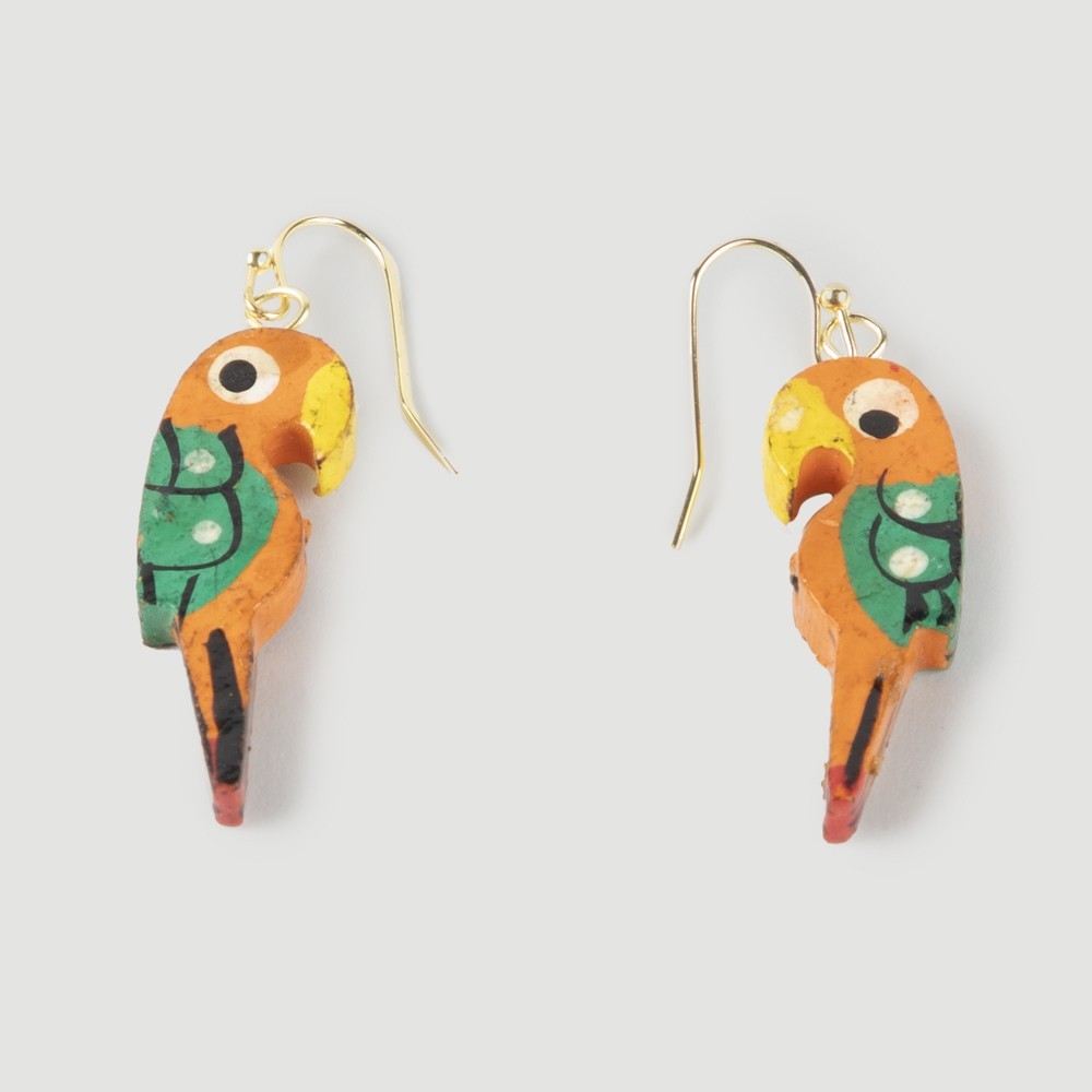 PENDIENTES LATÓN Y MADERA CON DISEÑO LORO DE COLORES