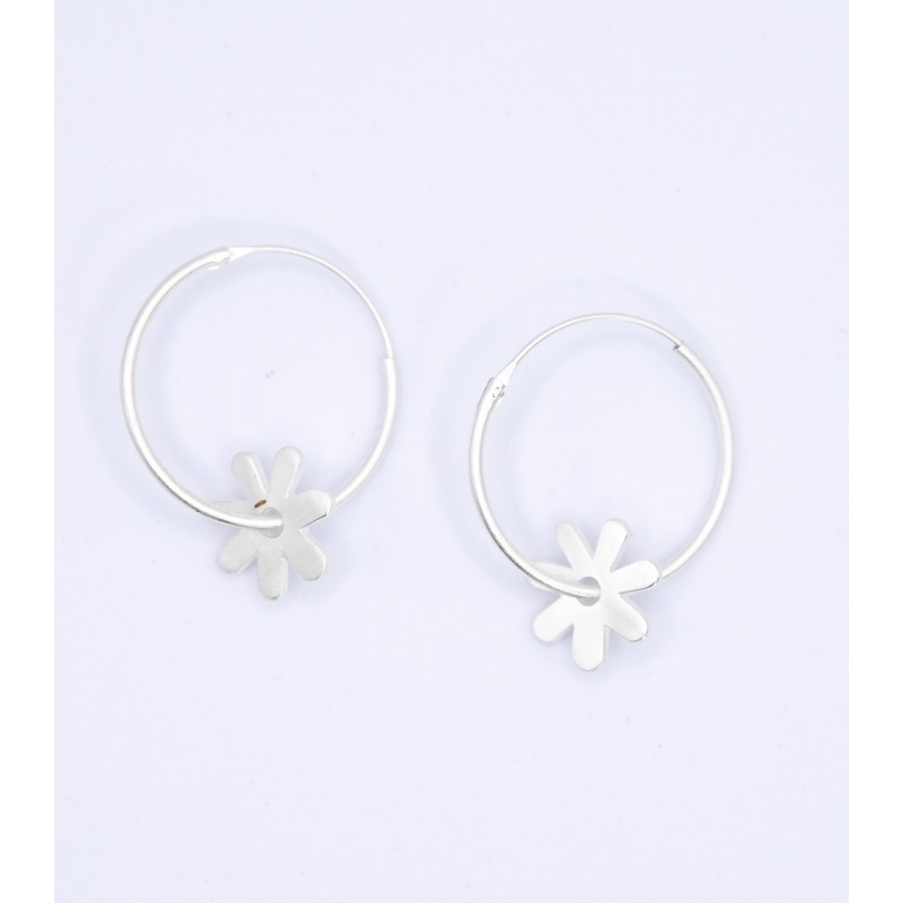 PENDIENTES DE LATÓN DISEÑO MARGARITA PENDIENTES DE LATÓN DISEÑO MARGARITA