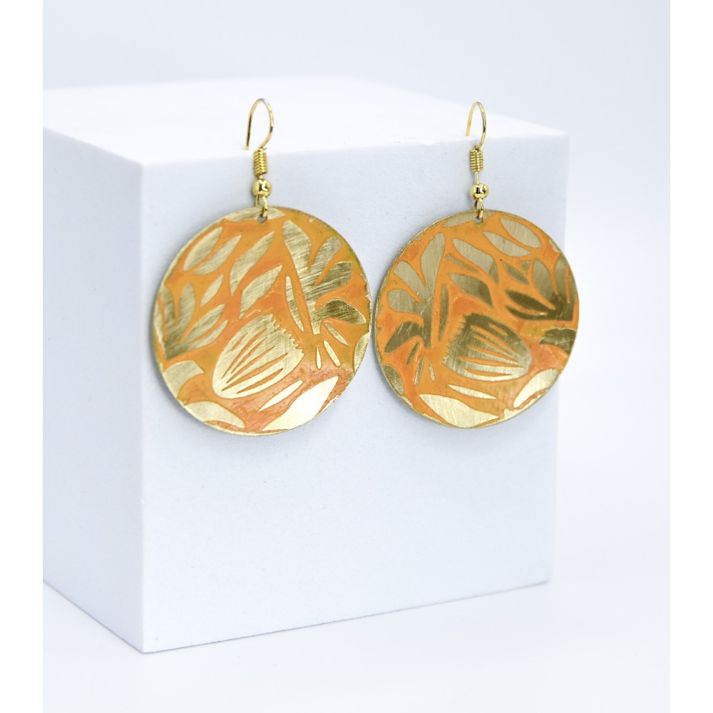 PENDIENTES DE LATÓN CON RELIEVE COLOR AMARILLO PENDIENTES DE LATÓN CON RELIEVE COLOR AMARILLO