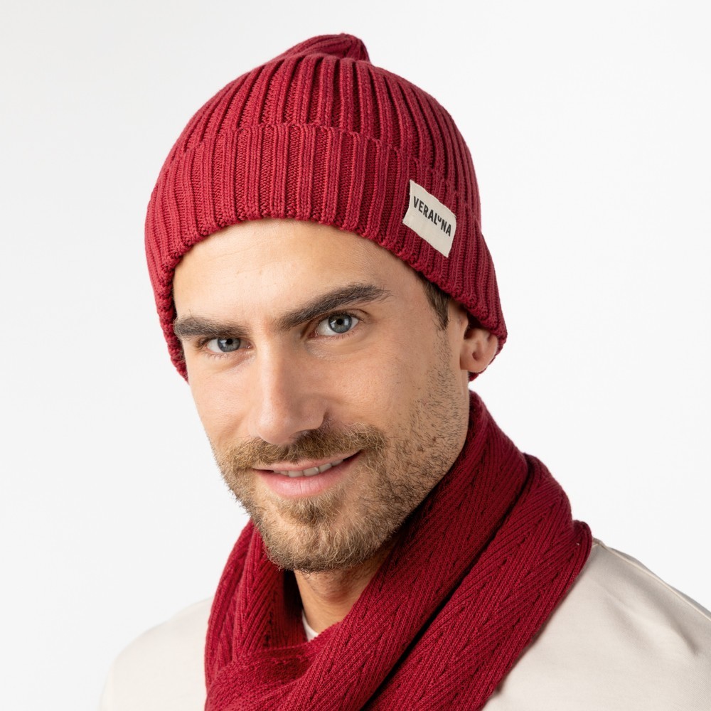 GORRO ARTESANAL DE ALGODÓN ORGÁNICO BEAS COLOR ROJO VERALUNA
