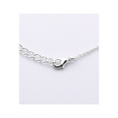 COLLAR ARTESANAL DE LATÓN PLATEADO MOTIVO HOJA DE LOTO