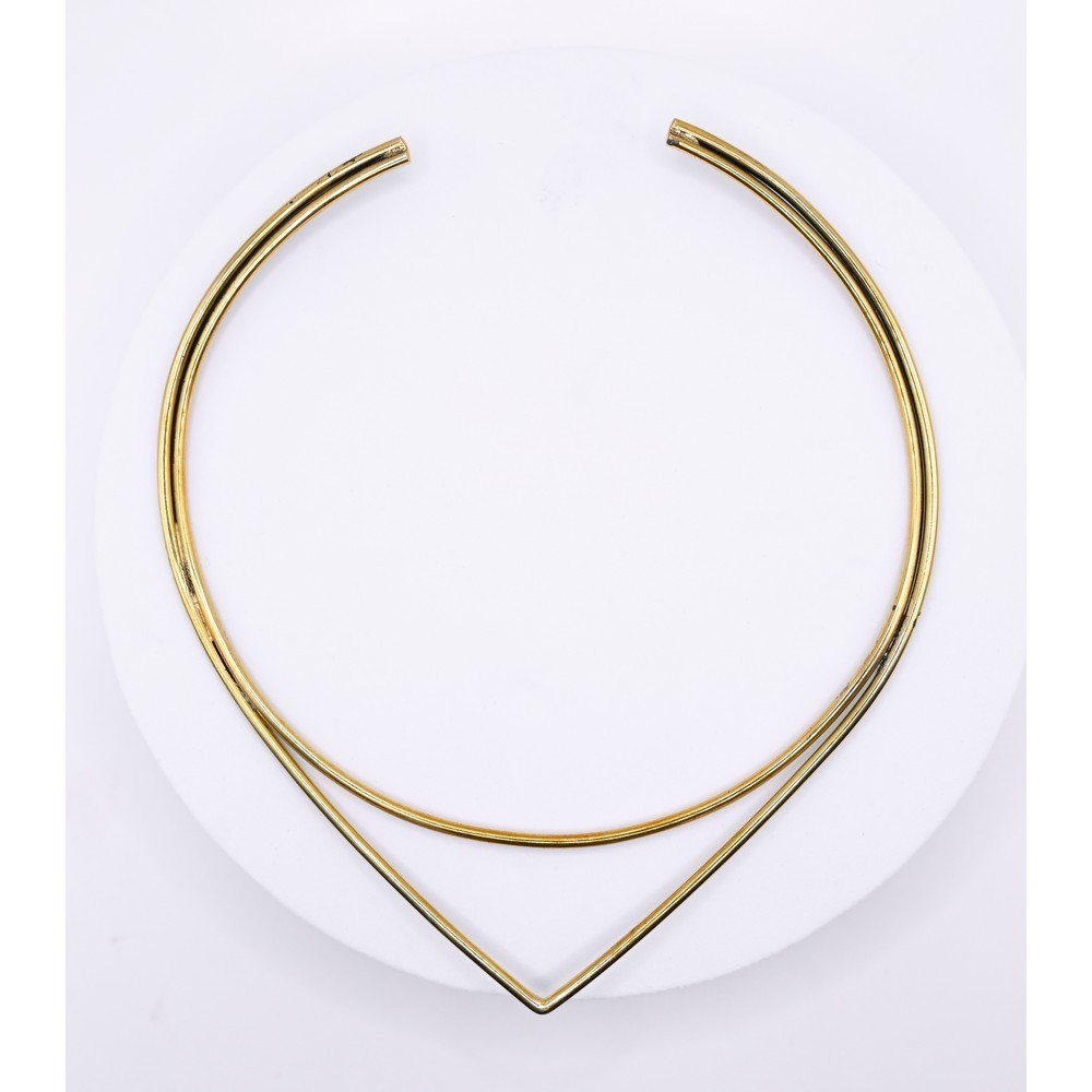 COLLAR ARTESANAL DE LATÓN MOTIVO TRIÁNGULO