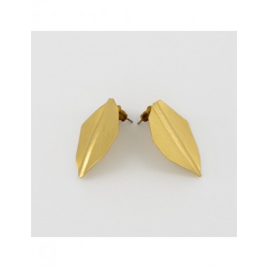 PENDIENTES ARTESANALES DE LATÓN DORADO CON DISEÑO DE HOJAS