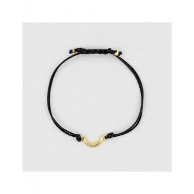 PULSERA ARTESANAL DE CORDÓN NEGRO Y LUNA DORADA DE LATÓN